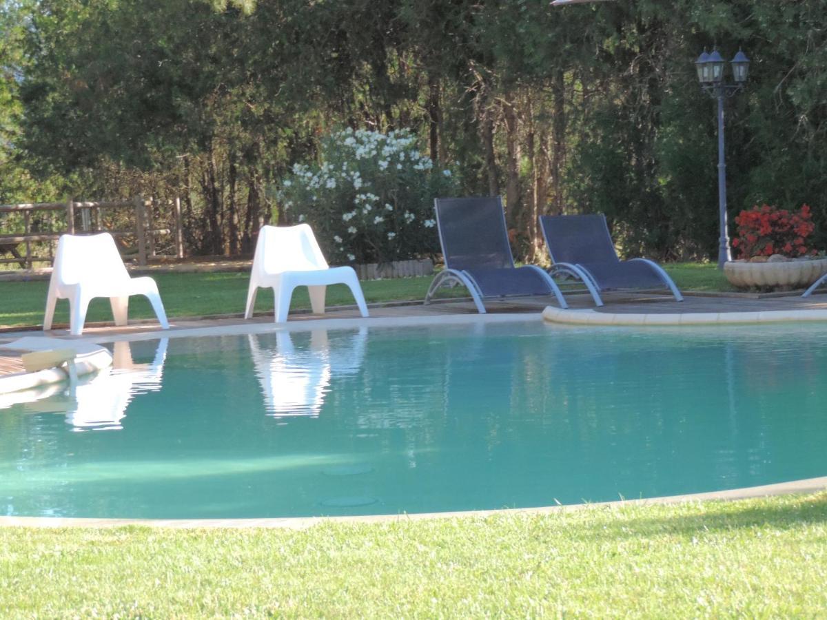 Mas De La Sauline Bed and Breakfast La Roque-d'Antheron Buitenkant foto
