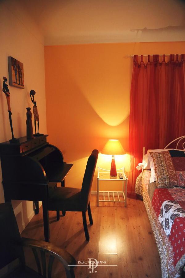 Mas De La Sauline Bed and Breakfast La Roque-d'Antheron Buitenkant foto