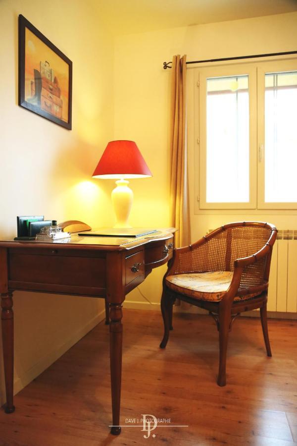 Mas De La Sauline Bed and Breakfast La Roque-d'Antheron Buitenkant foto