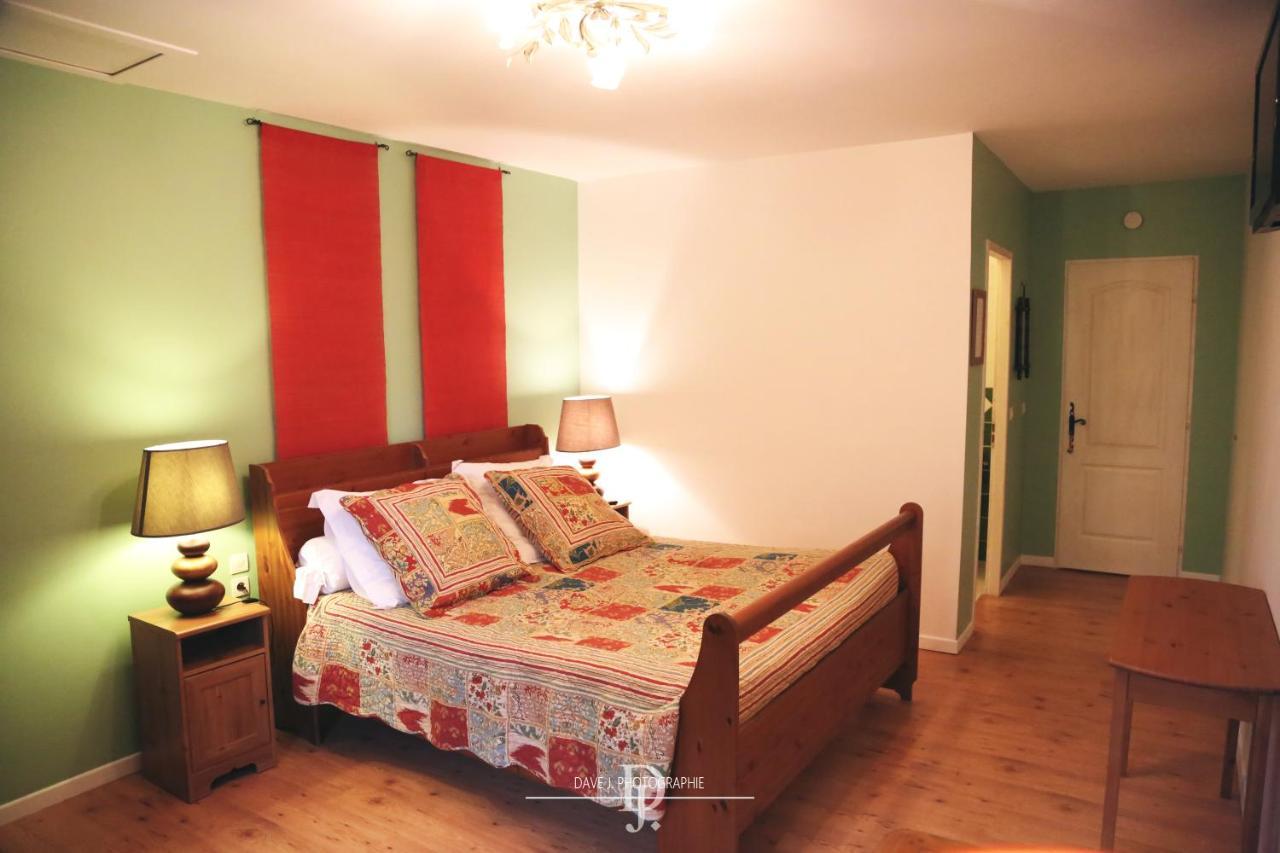 Mas De La Sauline Bed and Breakfast La Roque-d'Antheron Buitenkant foto